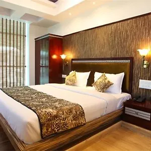 Hotel Tiger Roare