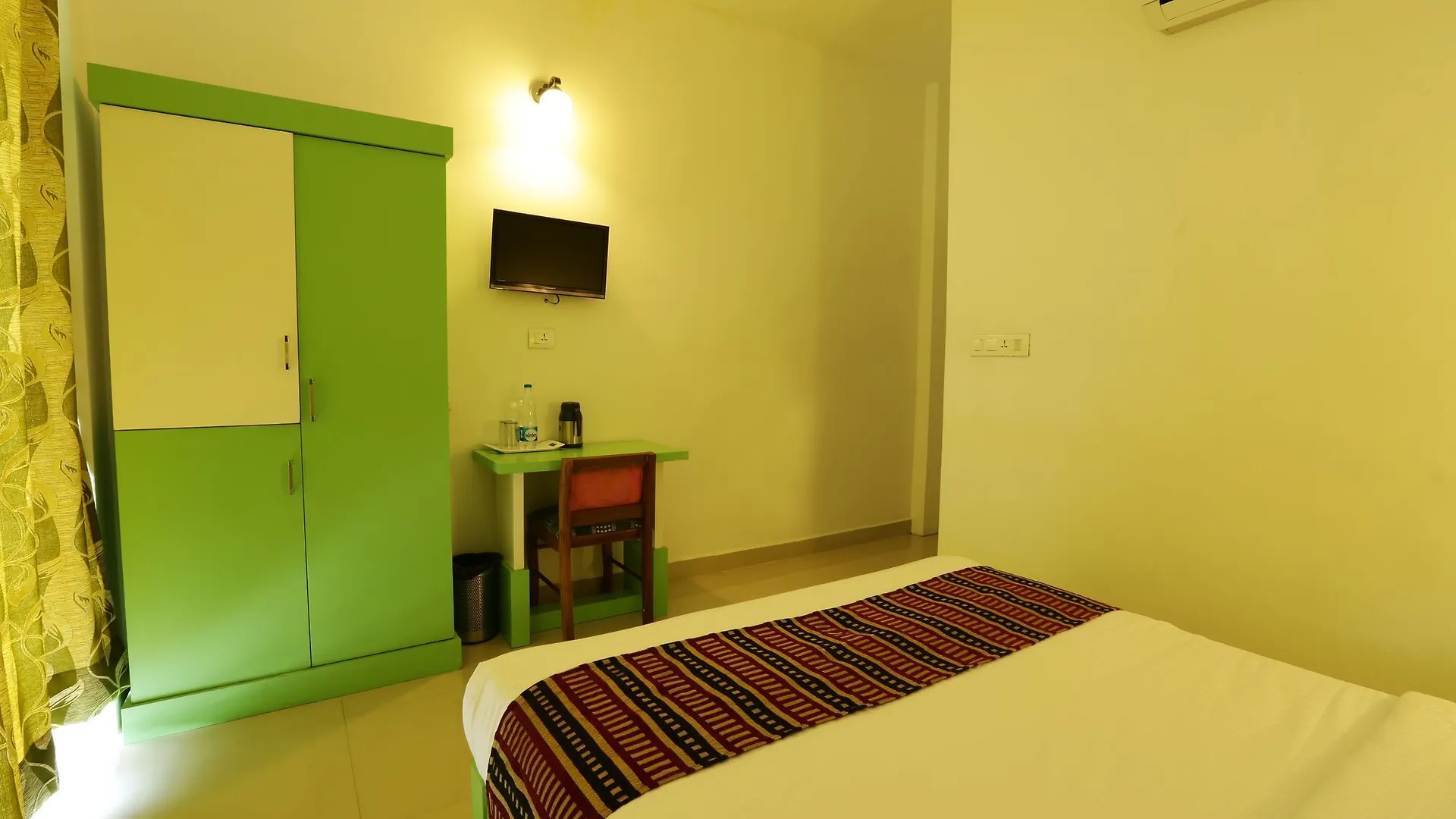 *** Ξενοδοχείο Oyo Rooms 013 Near Munnar Kumily Highway Ινδία